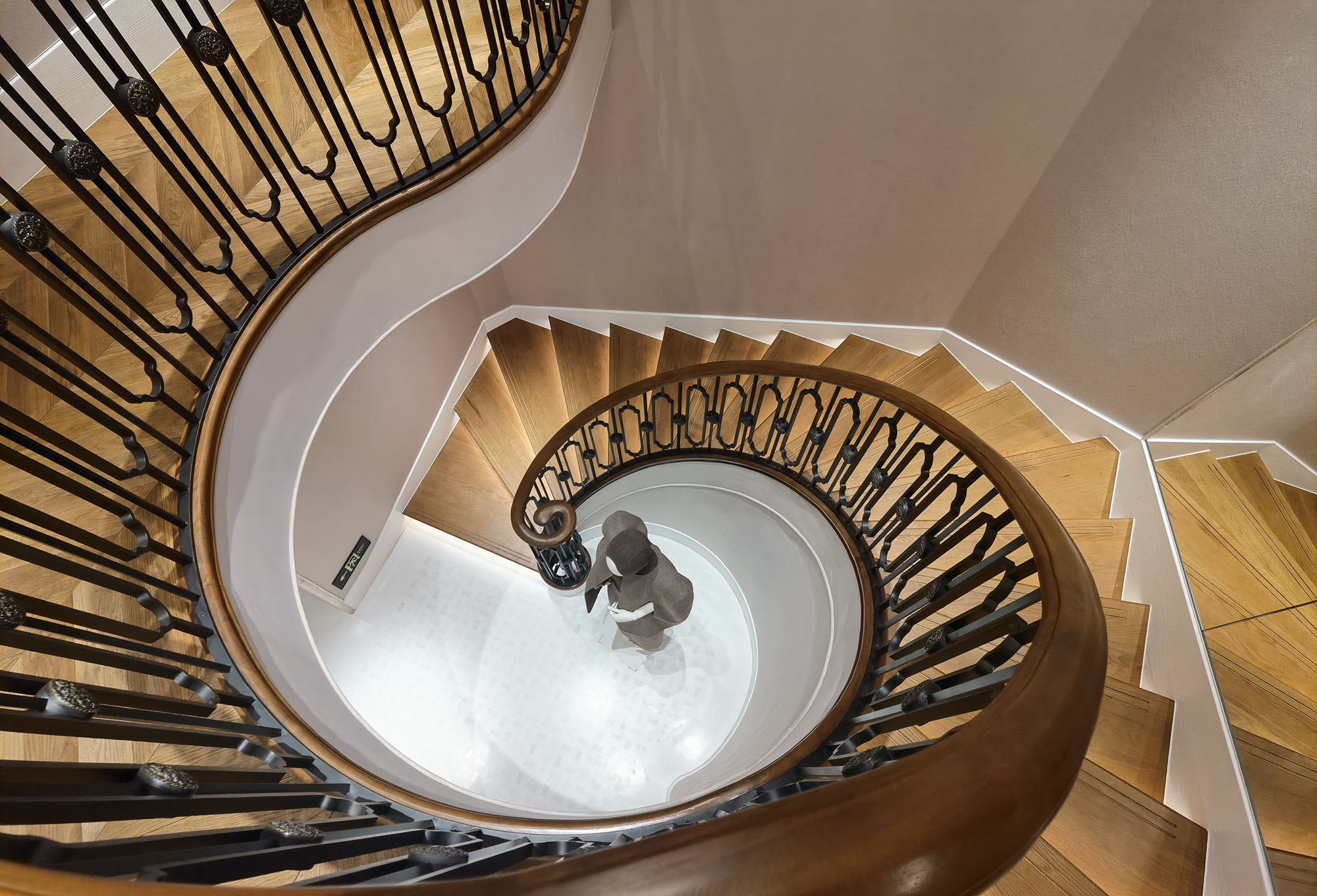 雅莹上海商务大楼